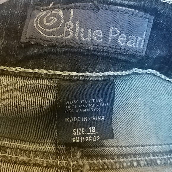 Blue pearl jean shorts - Picture 4 of 5